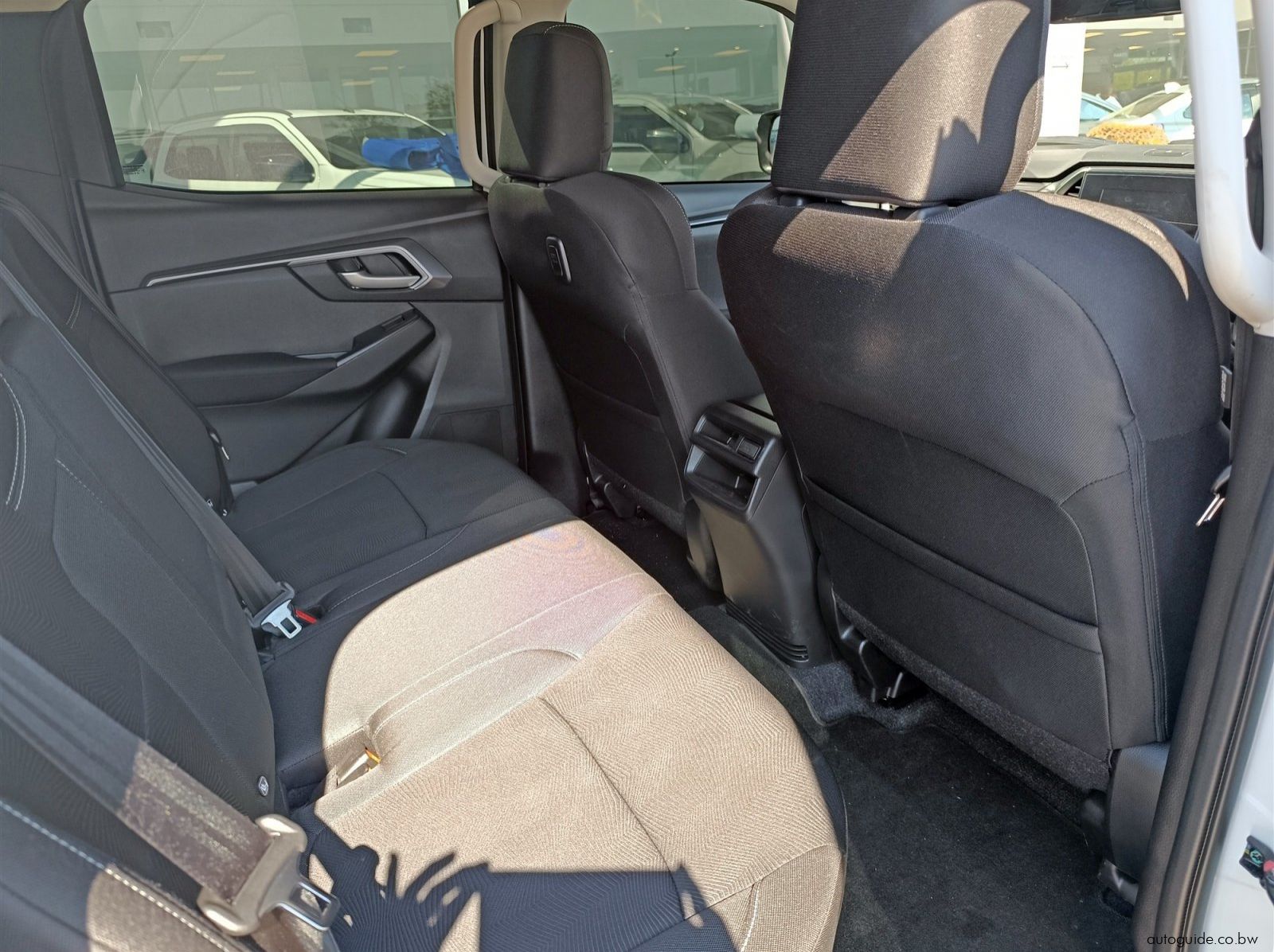2025 Isuzu D-Max 4x4 3.0L A/T pictures