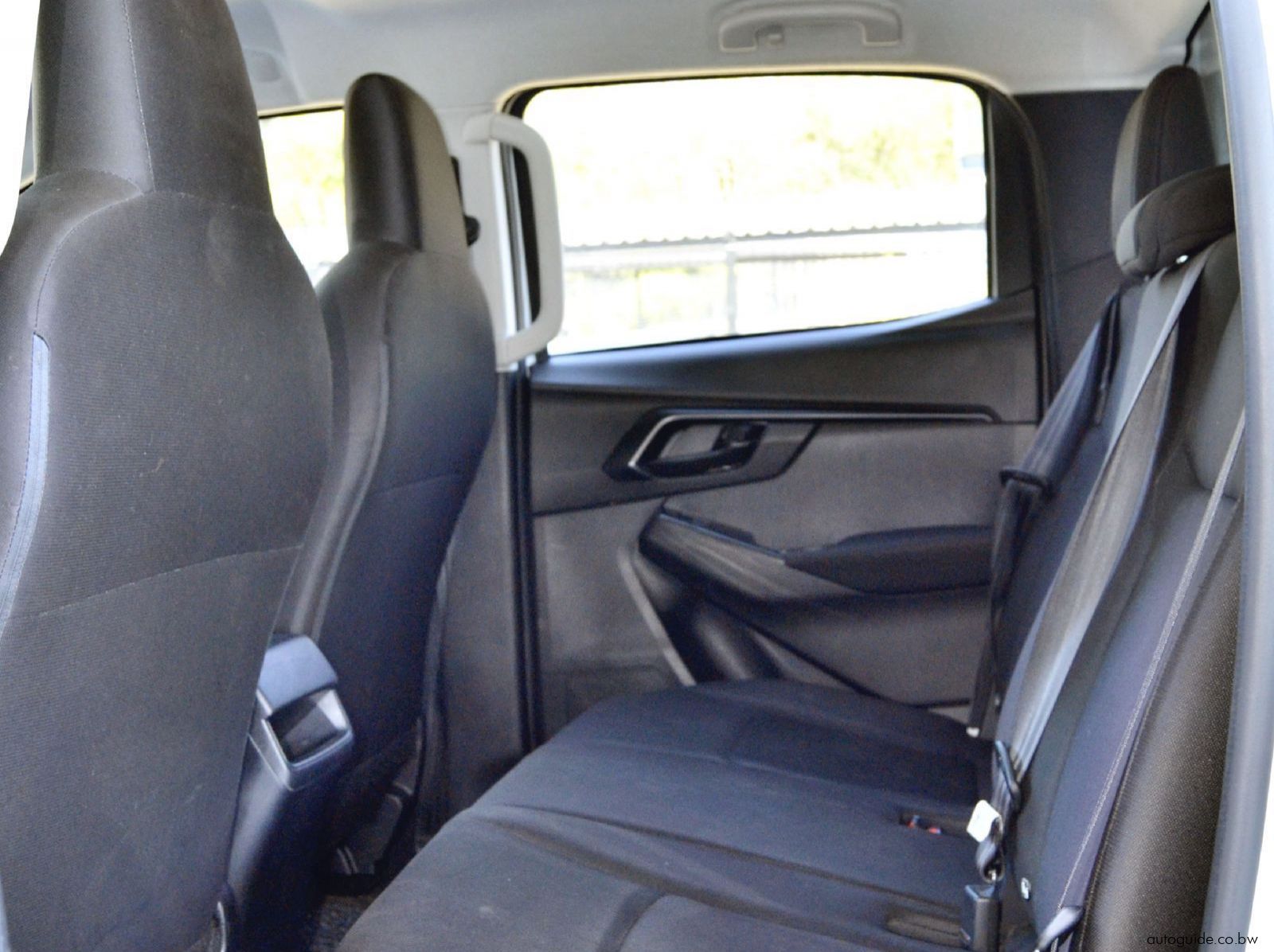 2024 Isuzu D-Max pictures