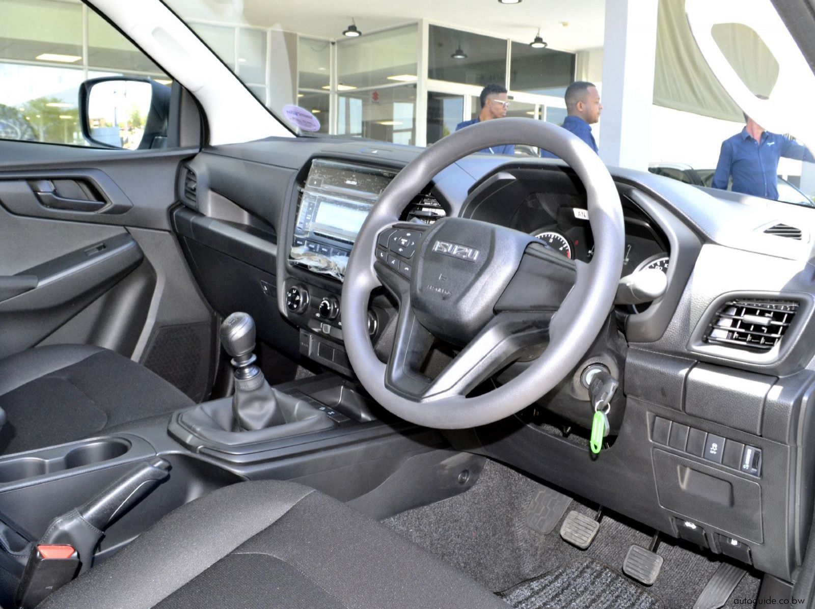 2025 Isuzu D-Max pictures