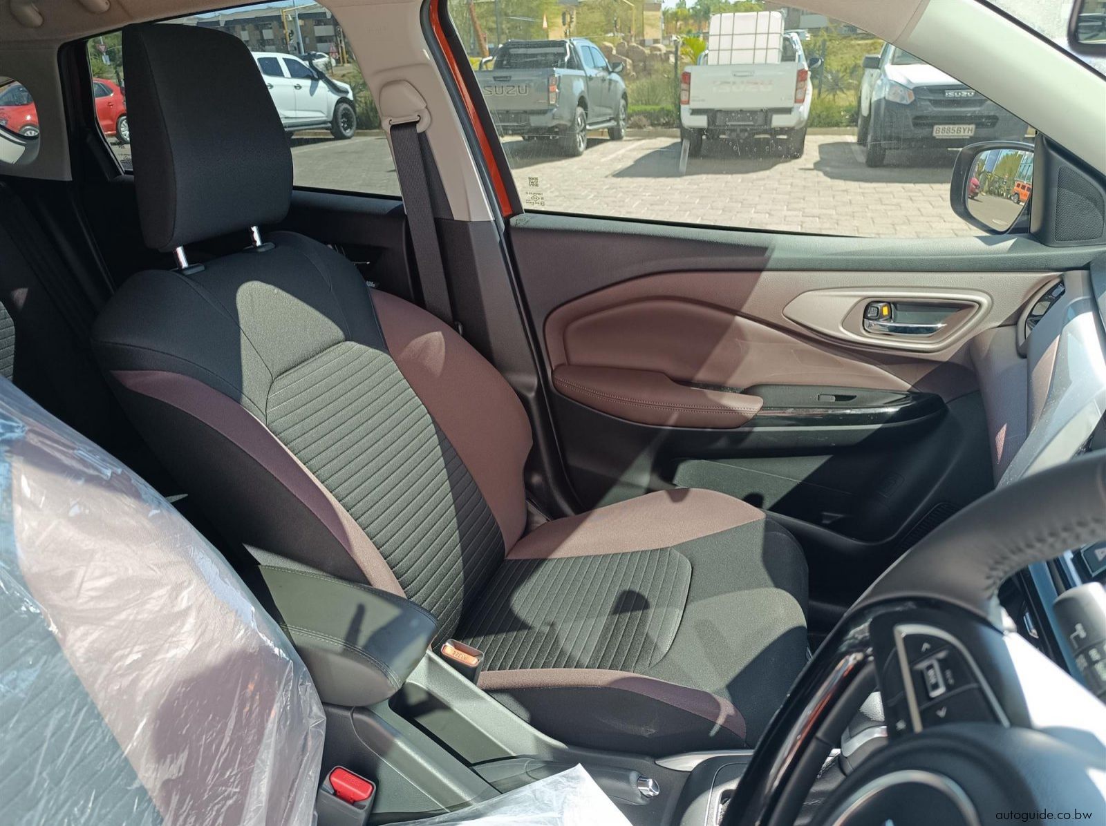 2026 Suzuki Fronx GLX A/T 1.5L pictures