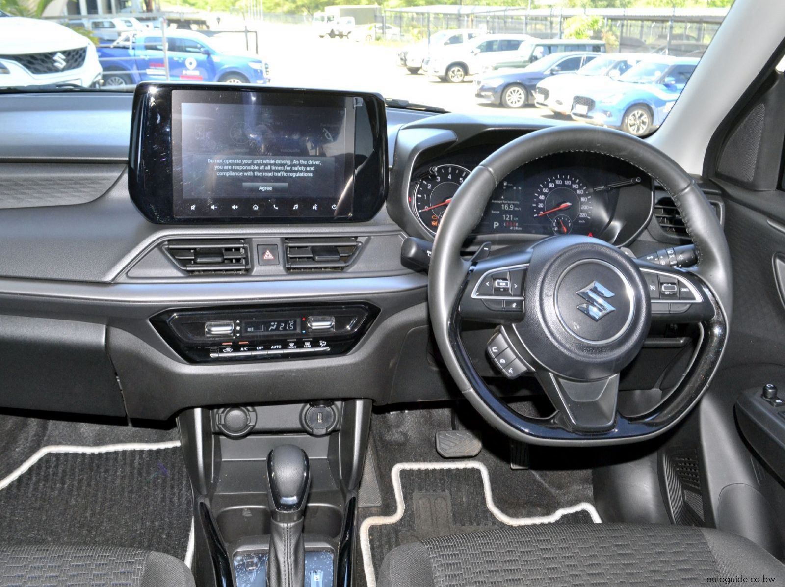 2025 Suzuki Swift pictures