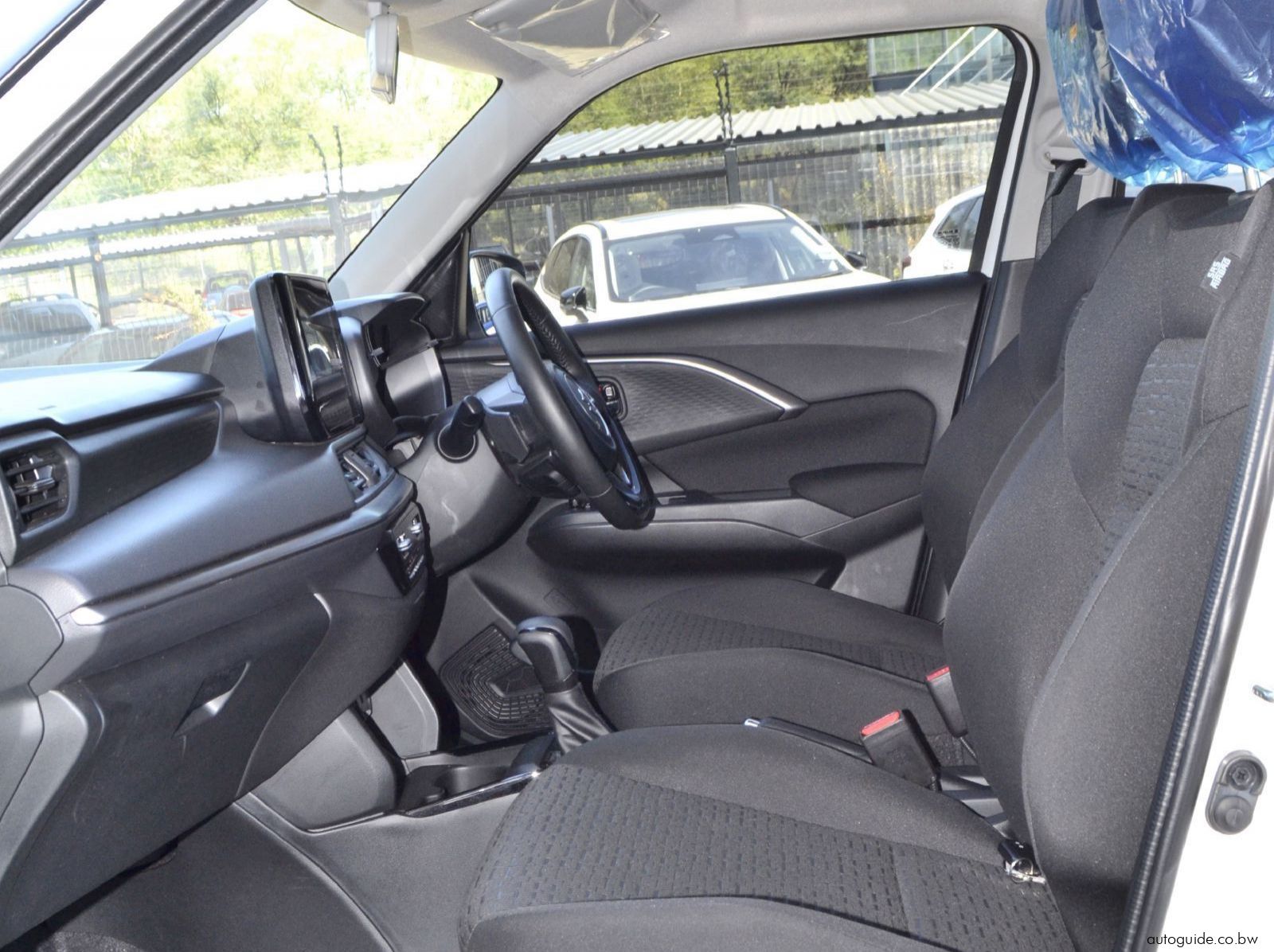 2025 Suzuki Swift pictures