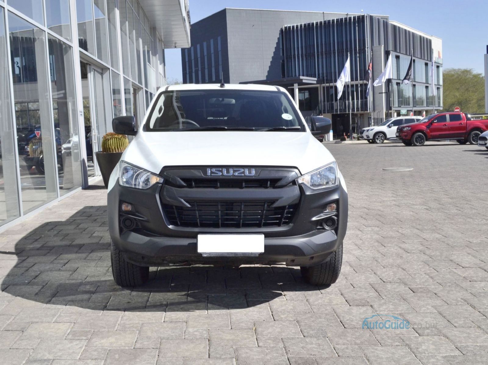 2025 Isuzu D-Max L pictures