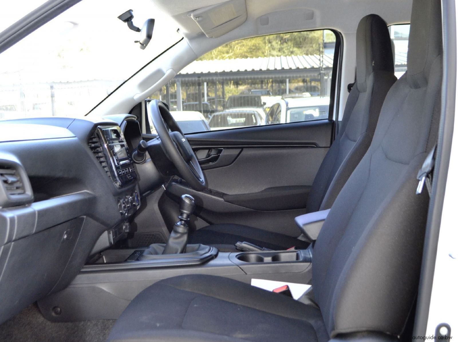 2025 Isuzu D-Max L pictures