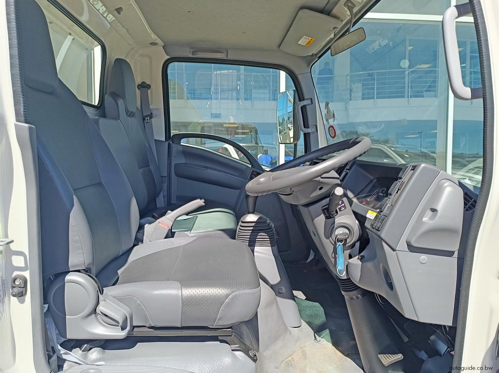 2022 Isuzu NLR 150 pictures