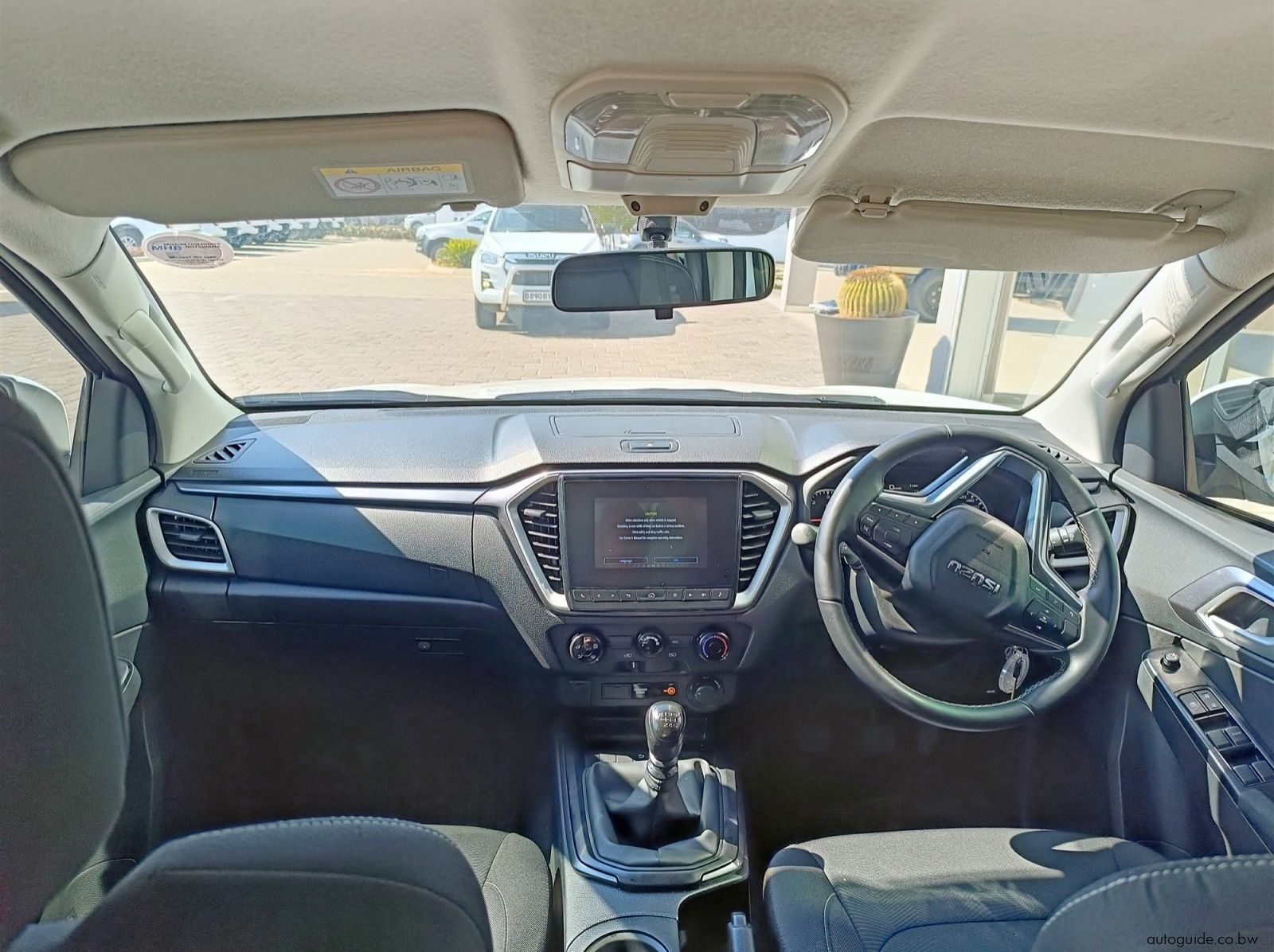 2025 Isuzu D-Max 4x4 3.0L pictures