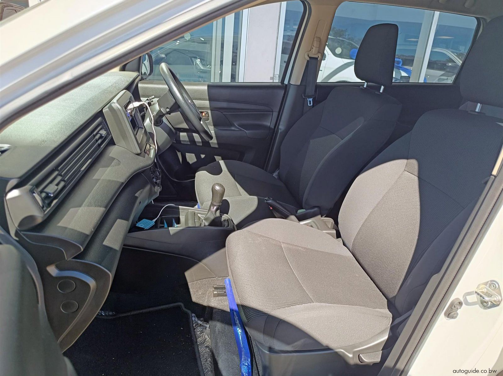 2025 Suzuki Ertiga 7 Seater pictures