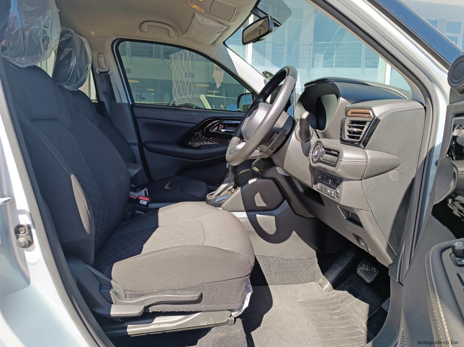 2026 Suzuki Across Hybrid A/T 1.5L pictures