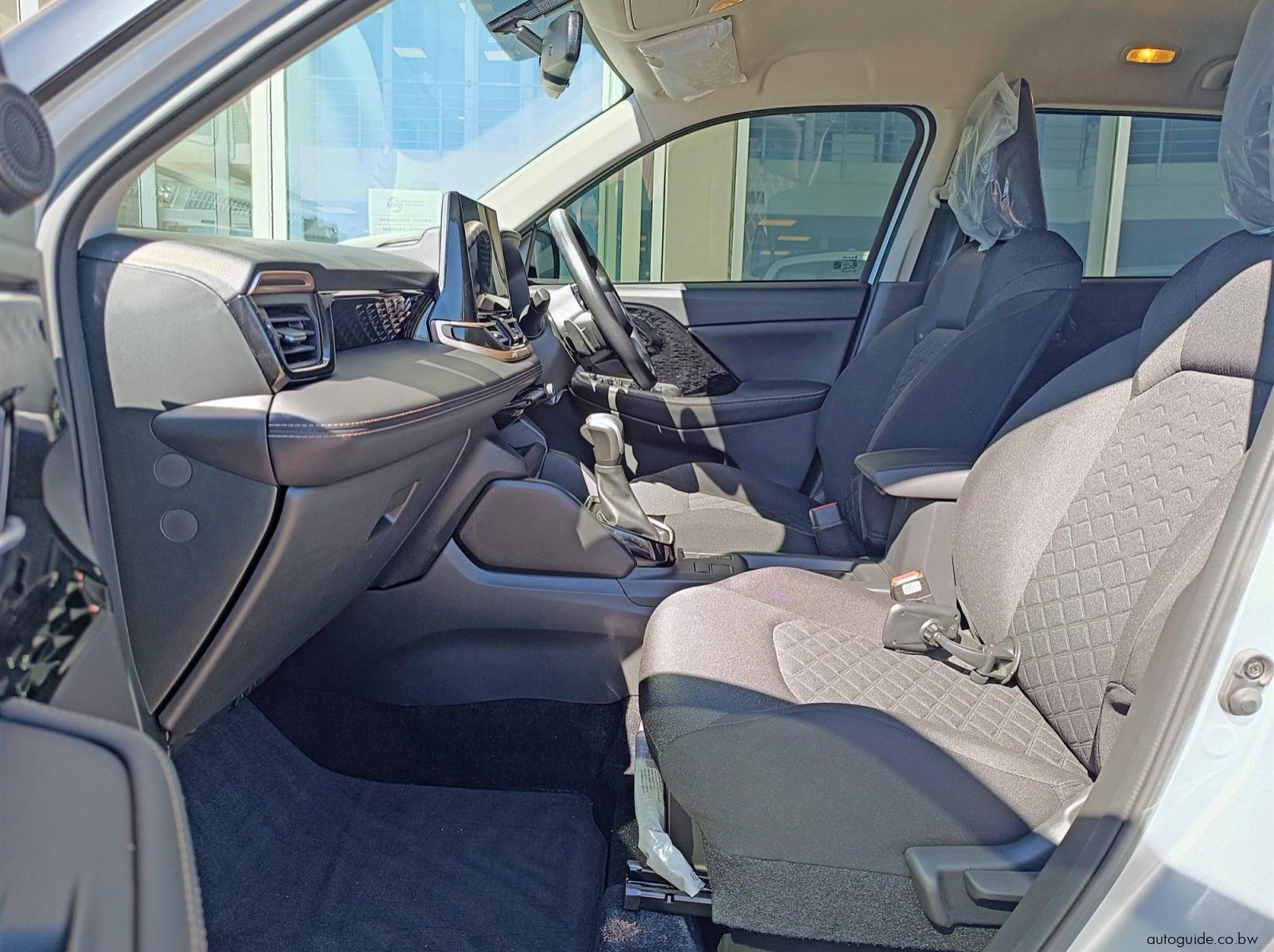 2026 Suzuki Across Hybrid A/T 1.5L pictures