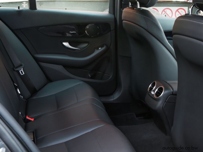 2018 Mercedes-Benz C180 F/L photo