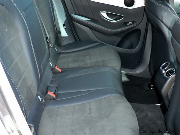 2016 Mercedes-Benz GLC 250 pictures