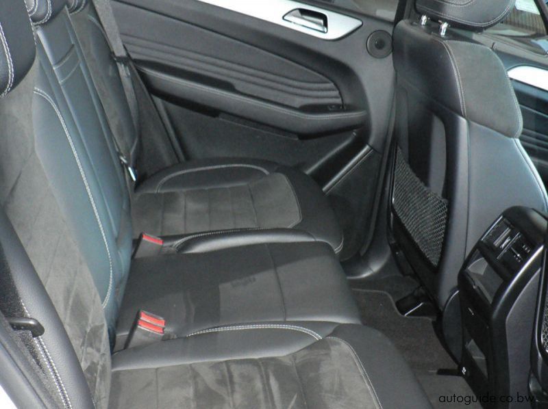 2015 Mercedes-Benz ML 350D pictures