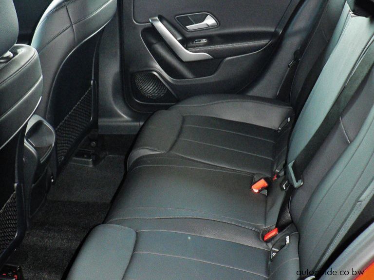 2019 Mercedes-Benz A200 pictures