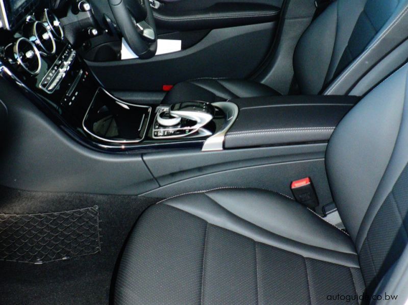 2018 Mercedes-Benz C200 pictures