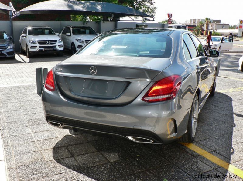 2018 Mercedes-Benz C180 pictures