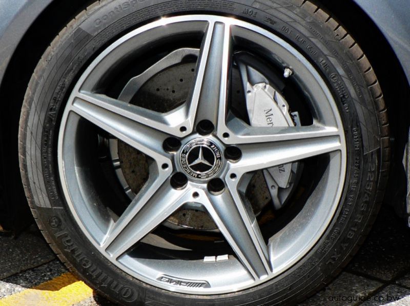 2018 Mercedes-Benz C180 pictures