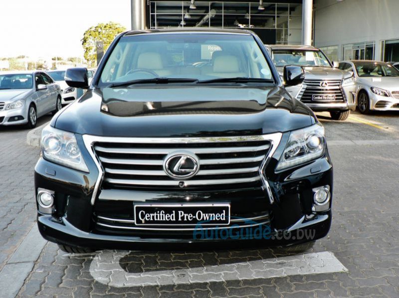 2013 Lexus LX 570 pictures