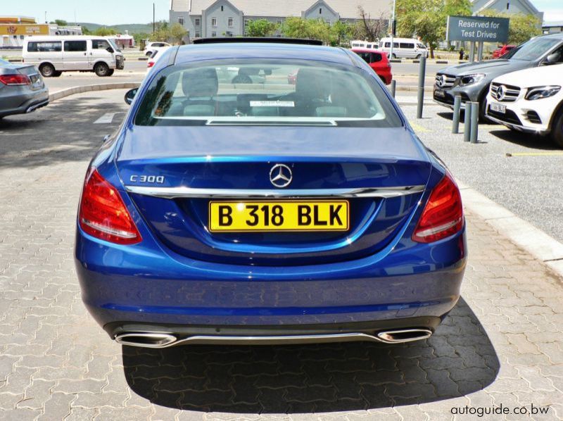 2017 Mercedes-Benz C300 pictures