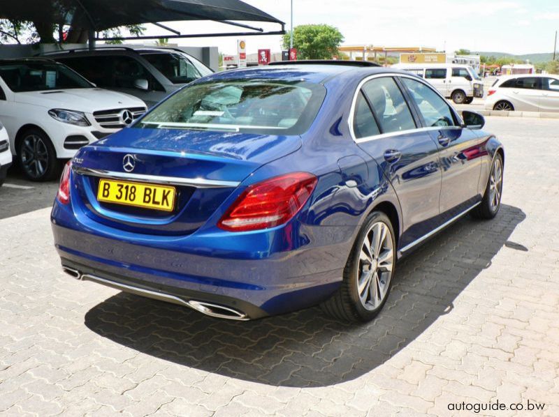 2017 Mercedes-Benz C300 pictures