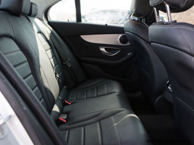 2015 Mercedes-Benz C250 pictures