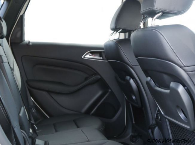 2017 Mercedes-Benz B200 pictures