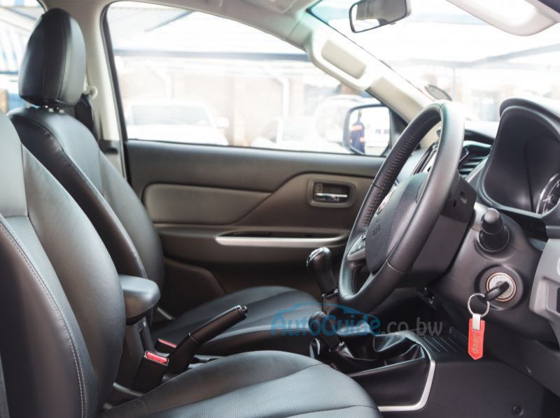 2017 Fiat Fullback pictures