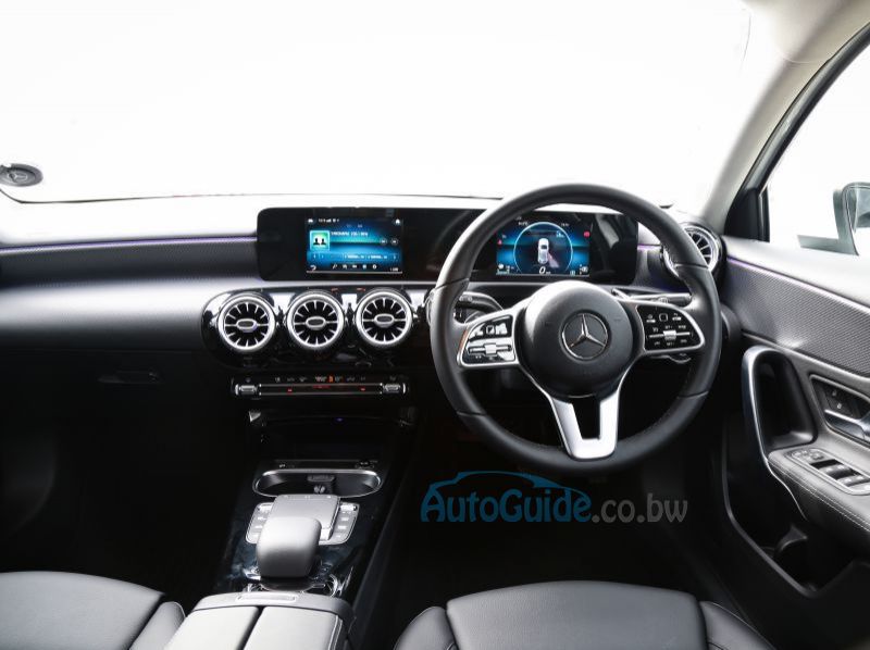 2018 Mercedes-Benz A200 pictures