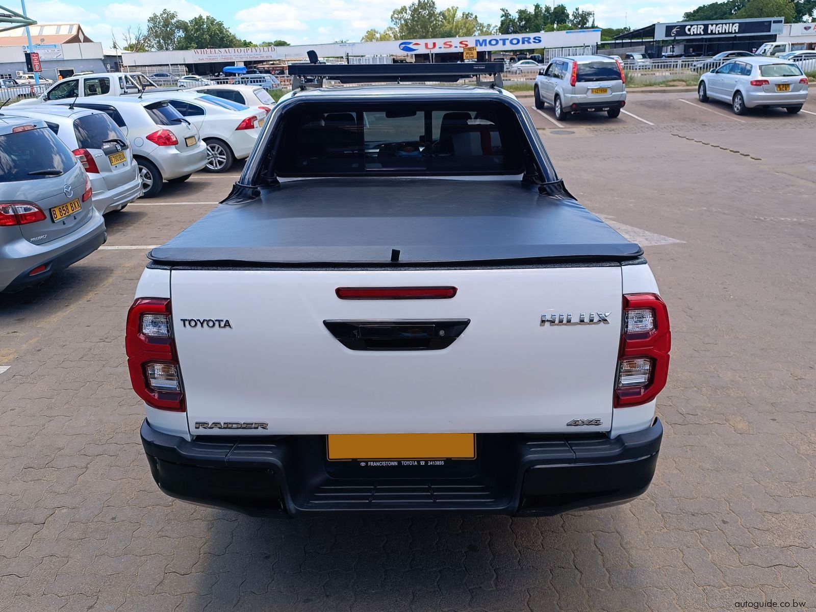 2020 Toyota Hilux 2.8 Legend 50 photo