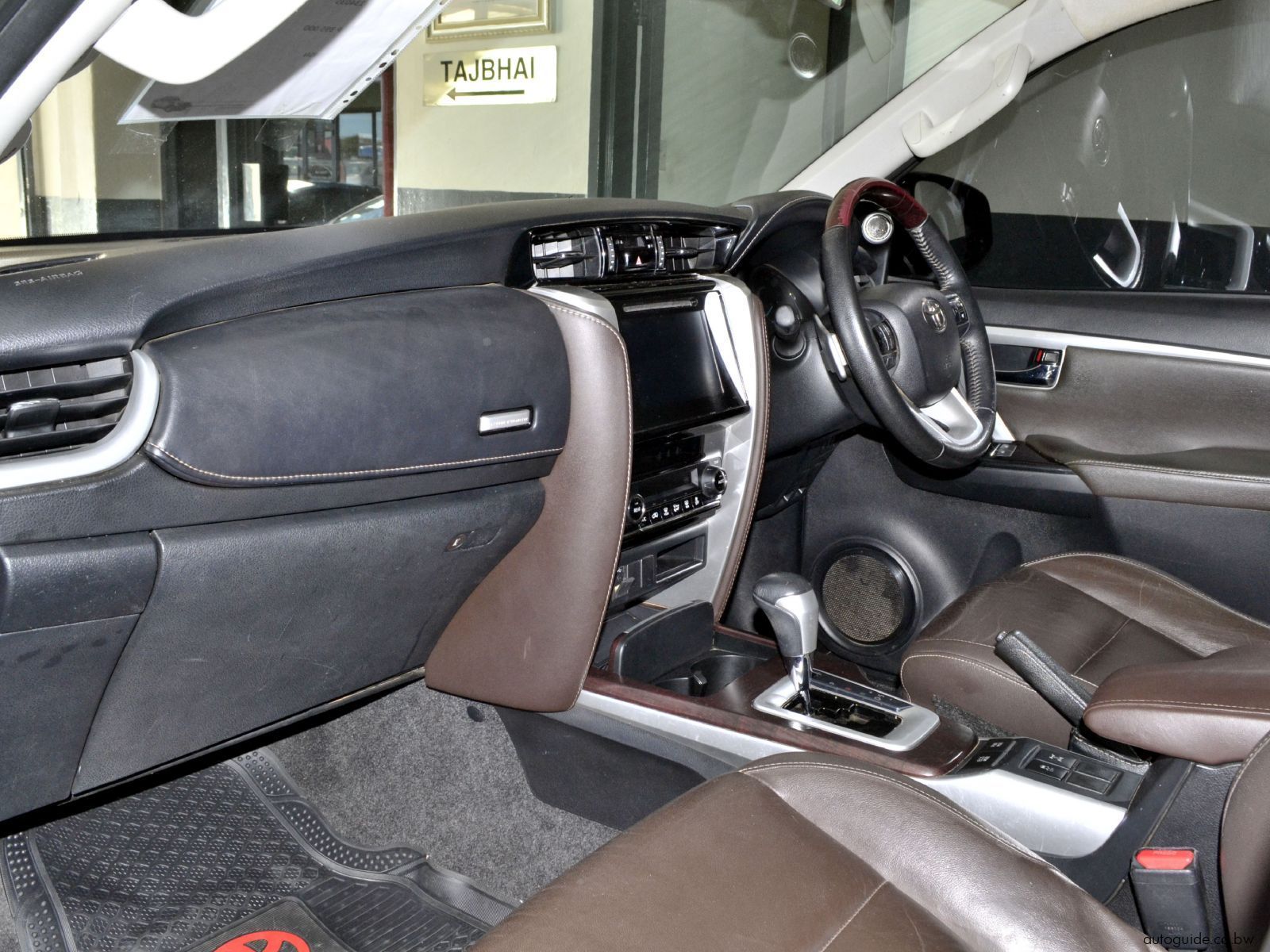 2018 Toyota Fortuner GD6 photo