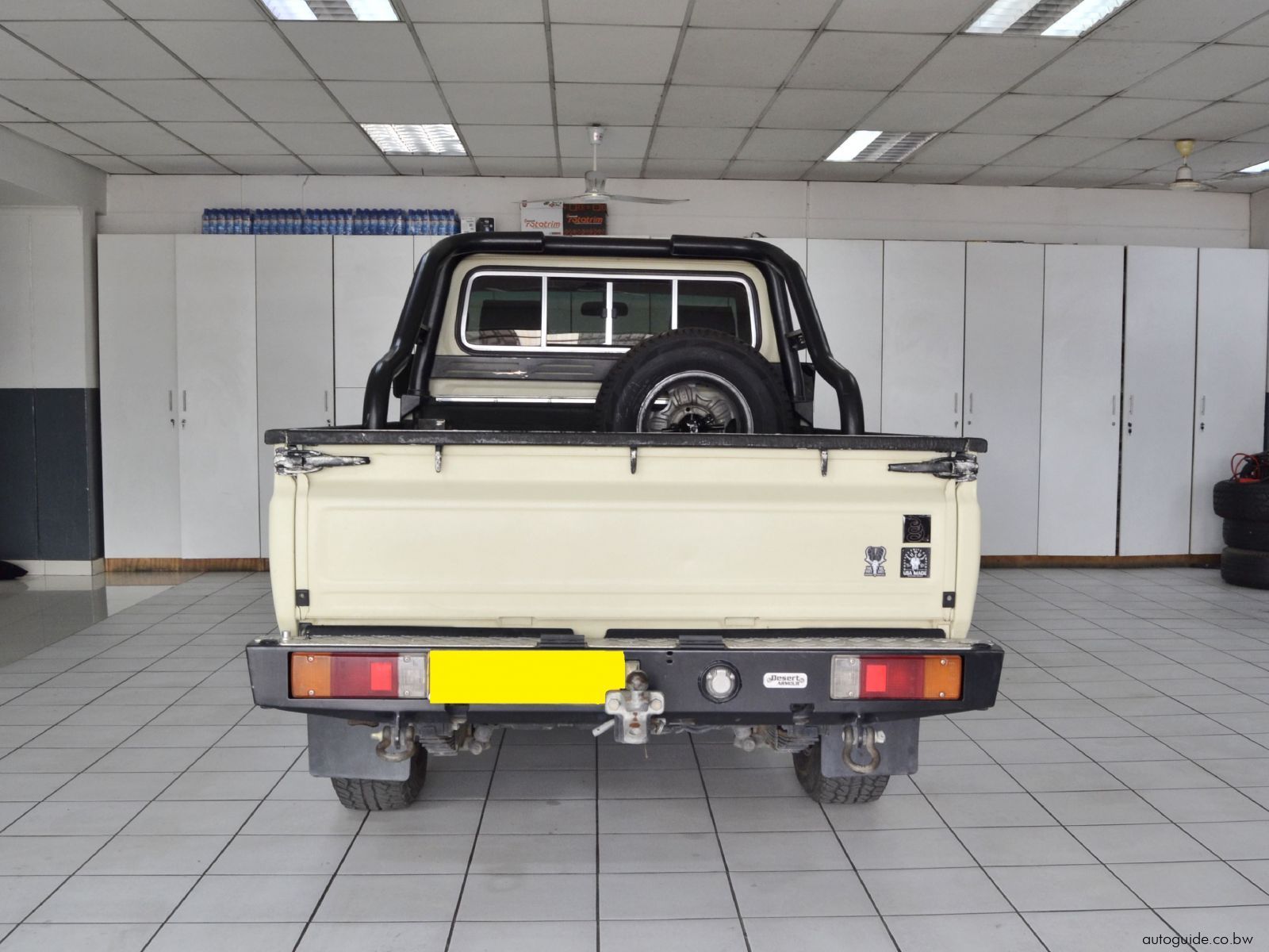 2013 Toyota Land Cruiser V6 photo