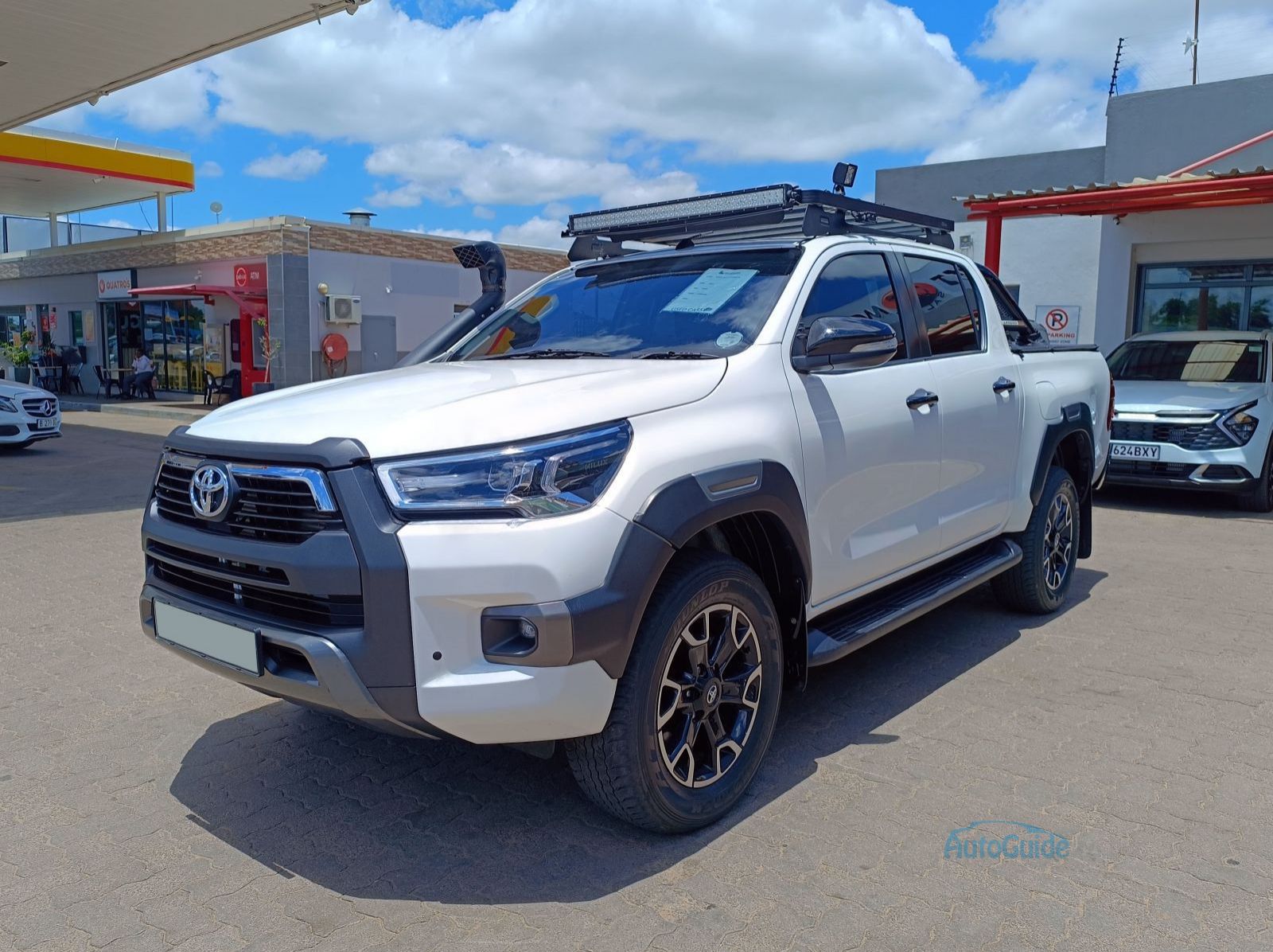 2020 Toyota Hilux 2.8 Legend 50 pictures
