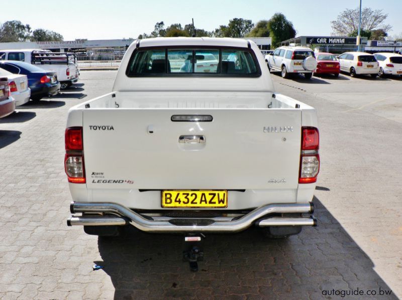 2014 Toyota Hilux D4D pictures