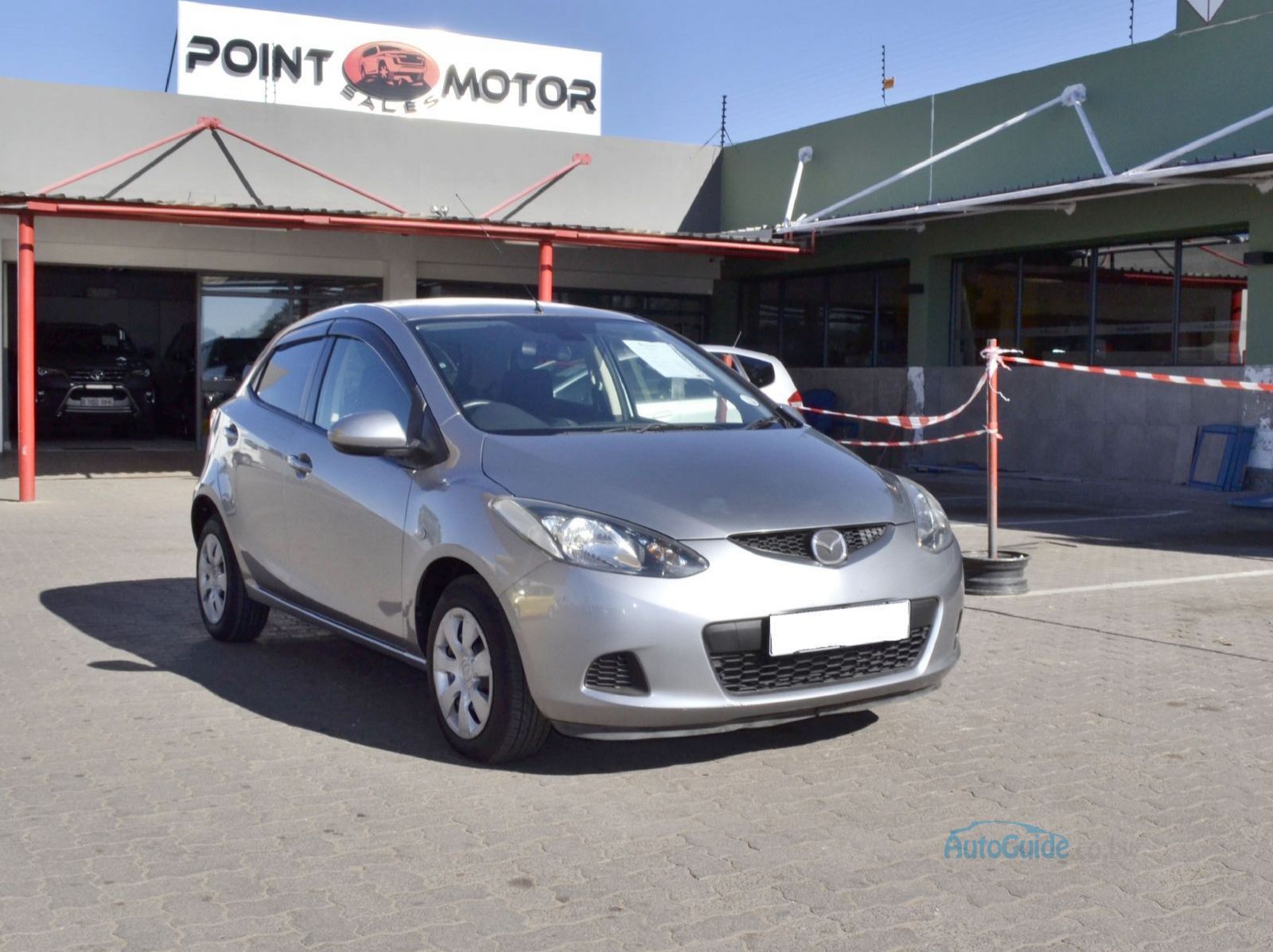 2010 Mazda Demio pictures