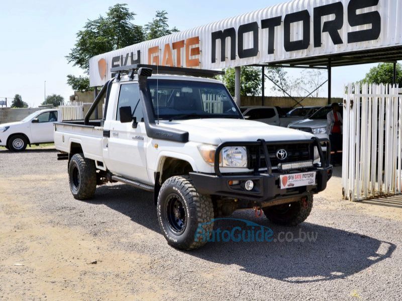 Manual cars for sale in Mogoditshane Skygate Motors