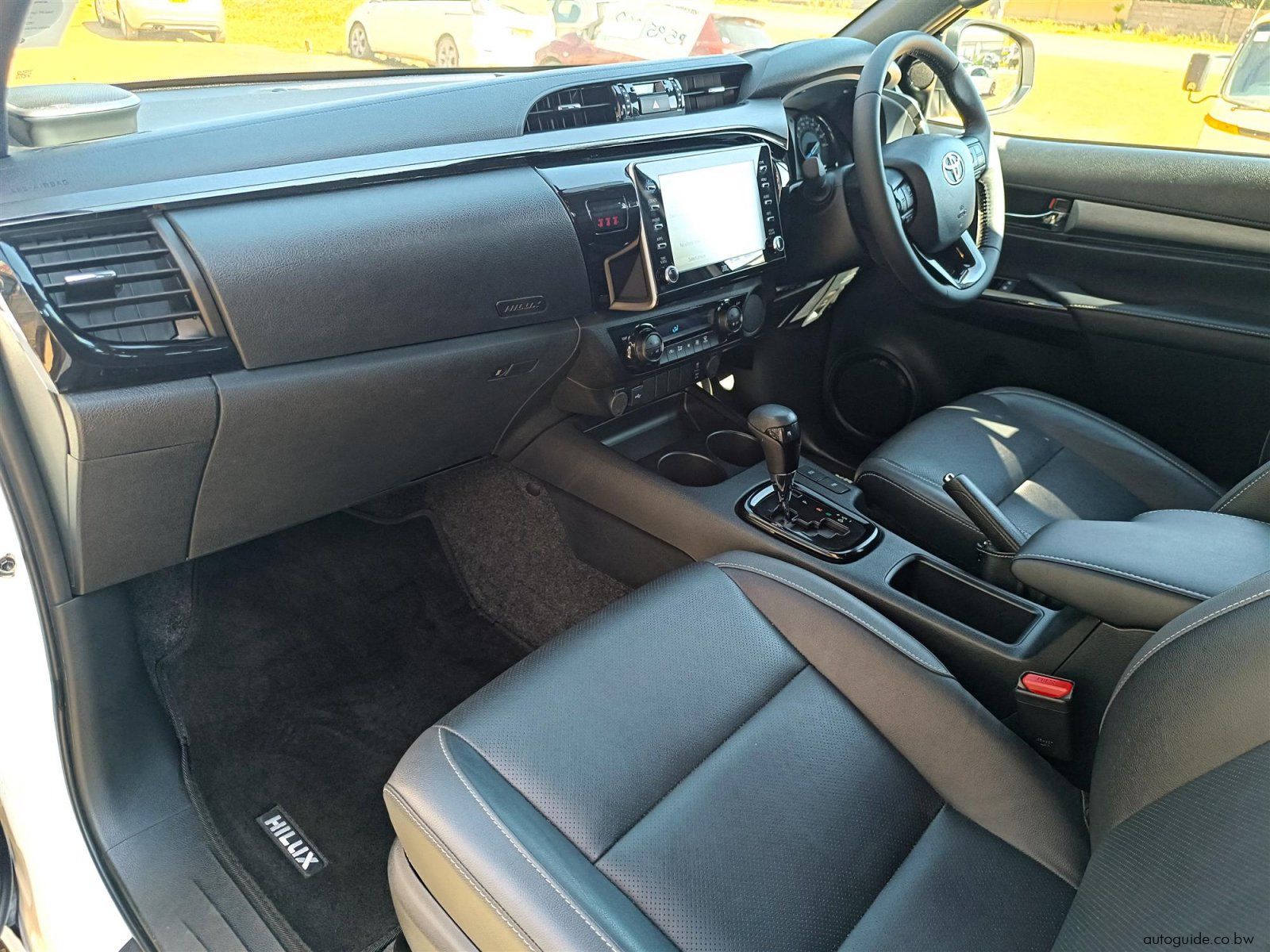 2024 Toyota Hilux Legend 2.8 GD-6 photo