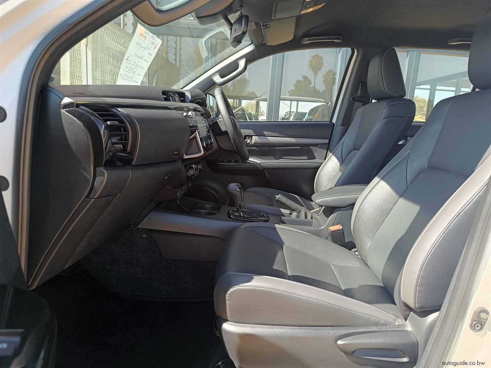 2024 Toyota Hilux Legend 2.8 GD-6 photo