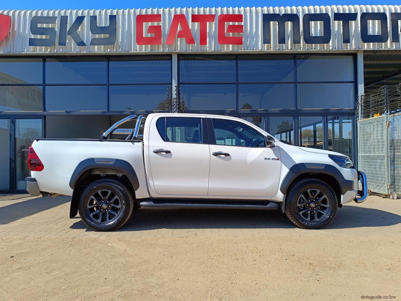 2024 Toyota Hilux Legend 2.8 GD-6 photo