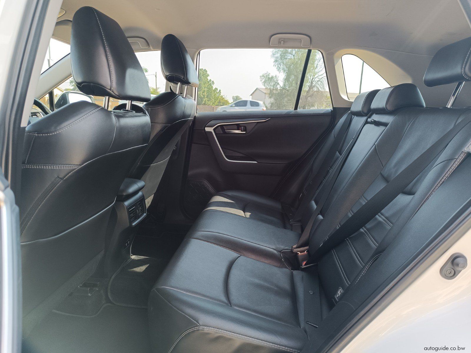 2022 Toyota Rav 4 VX photo