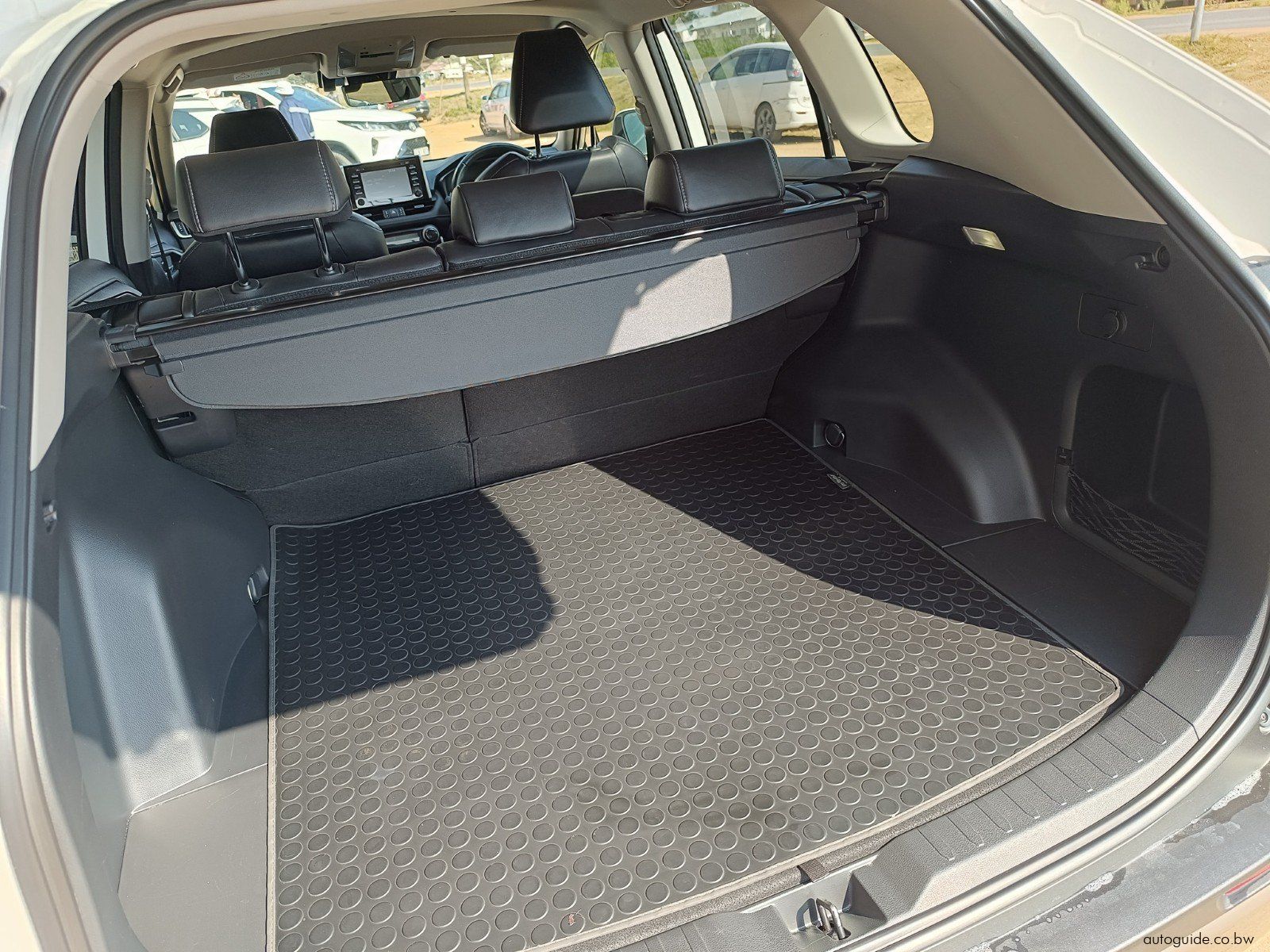 2022 Toyota Rav 4 VX photo