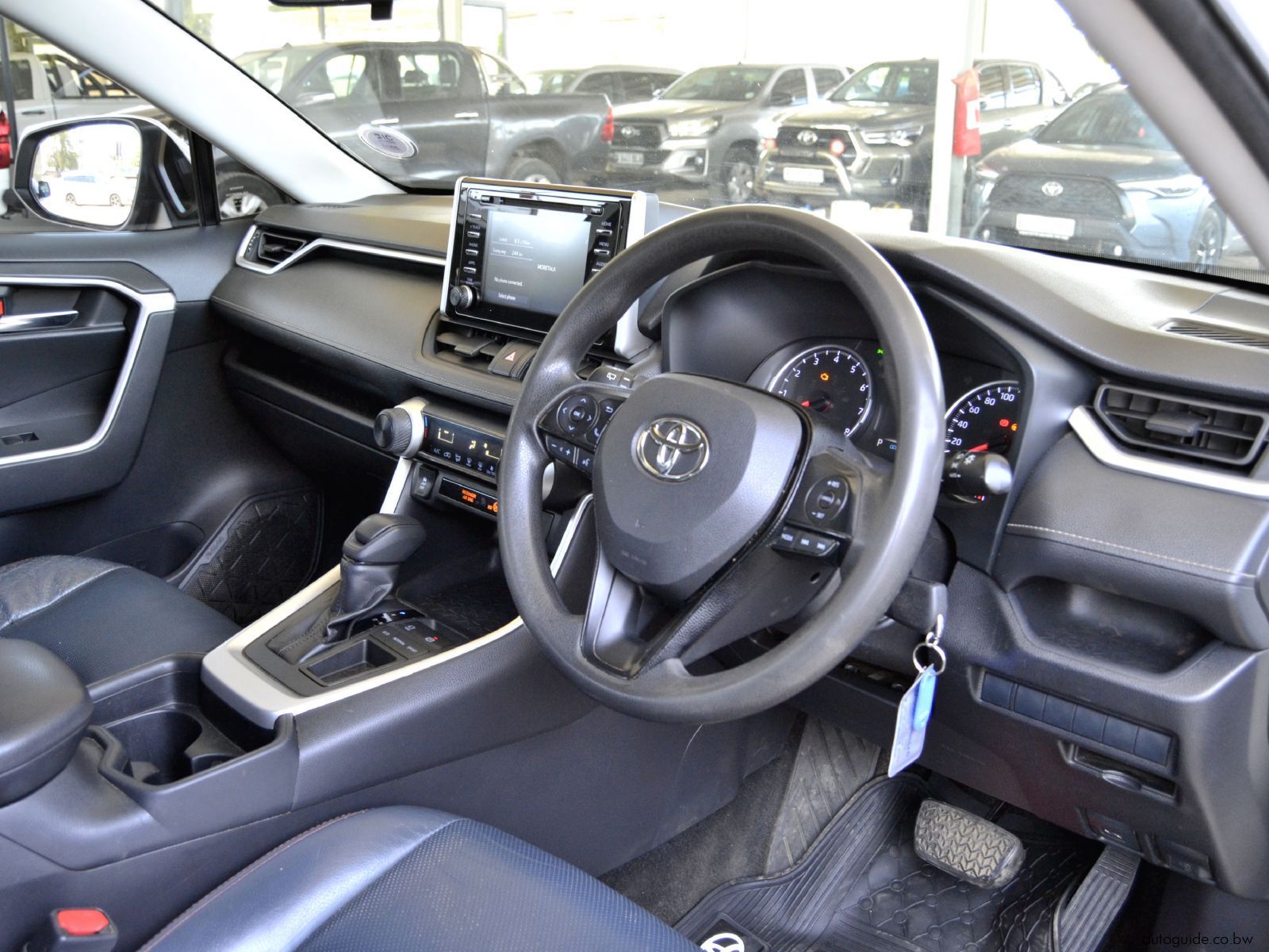 2019 Toyota Rav4 photo