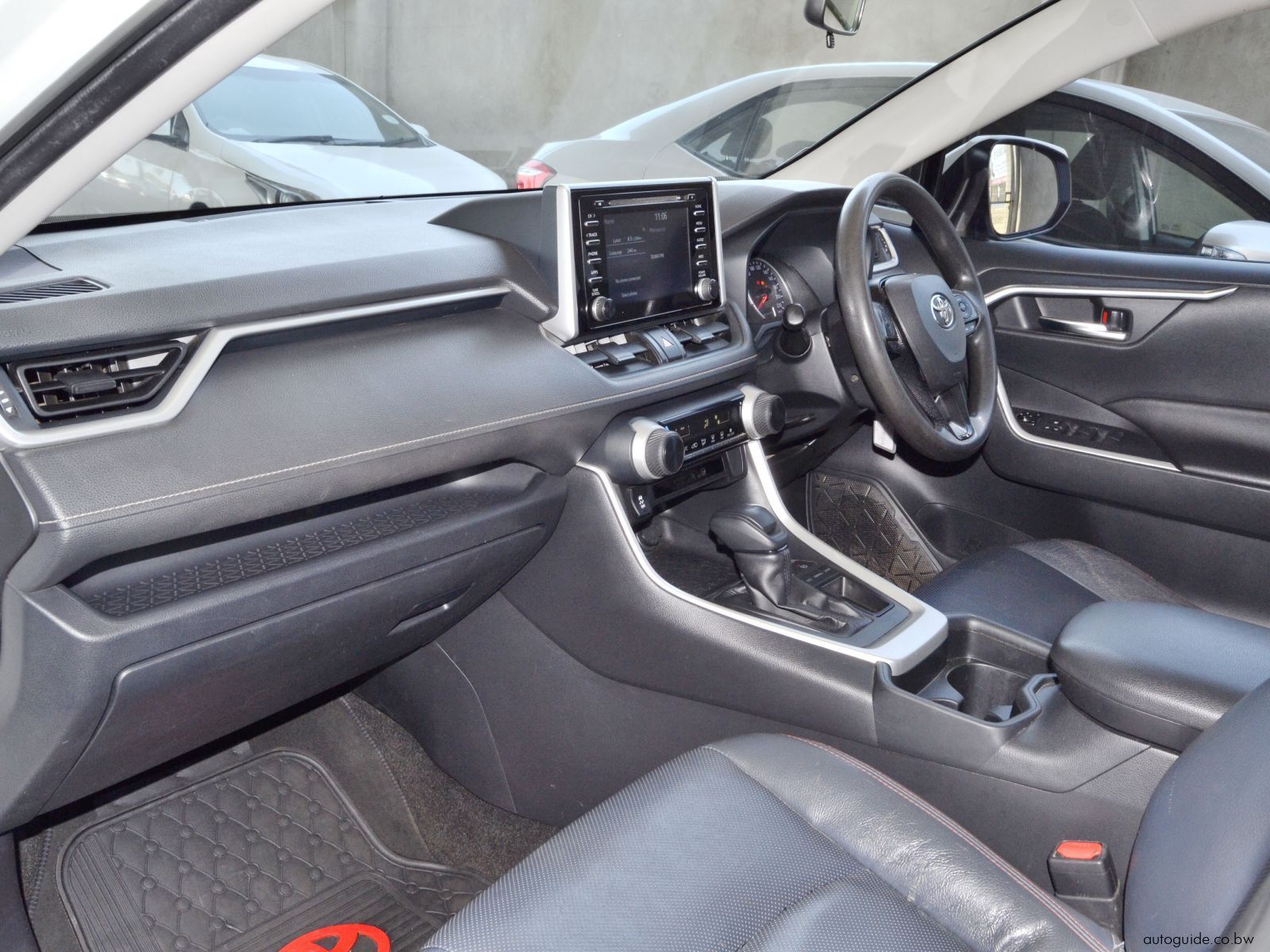 2019 Toyota Rav4 photo