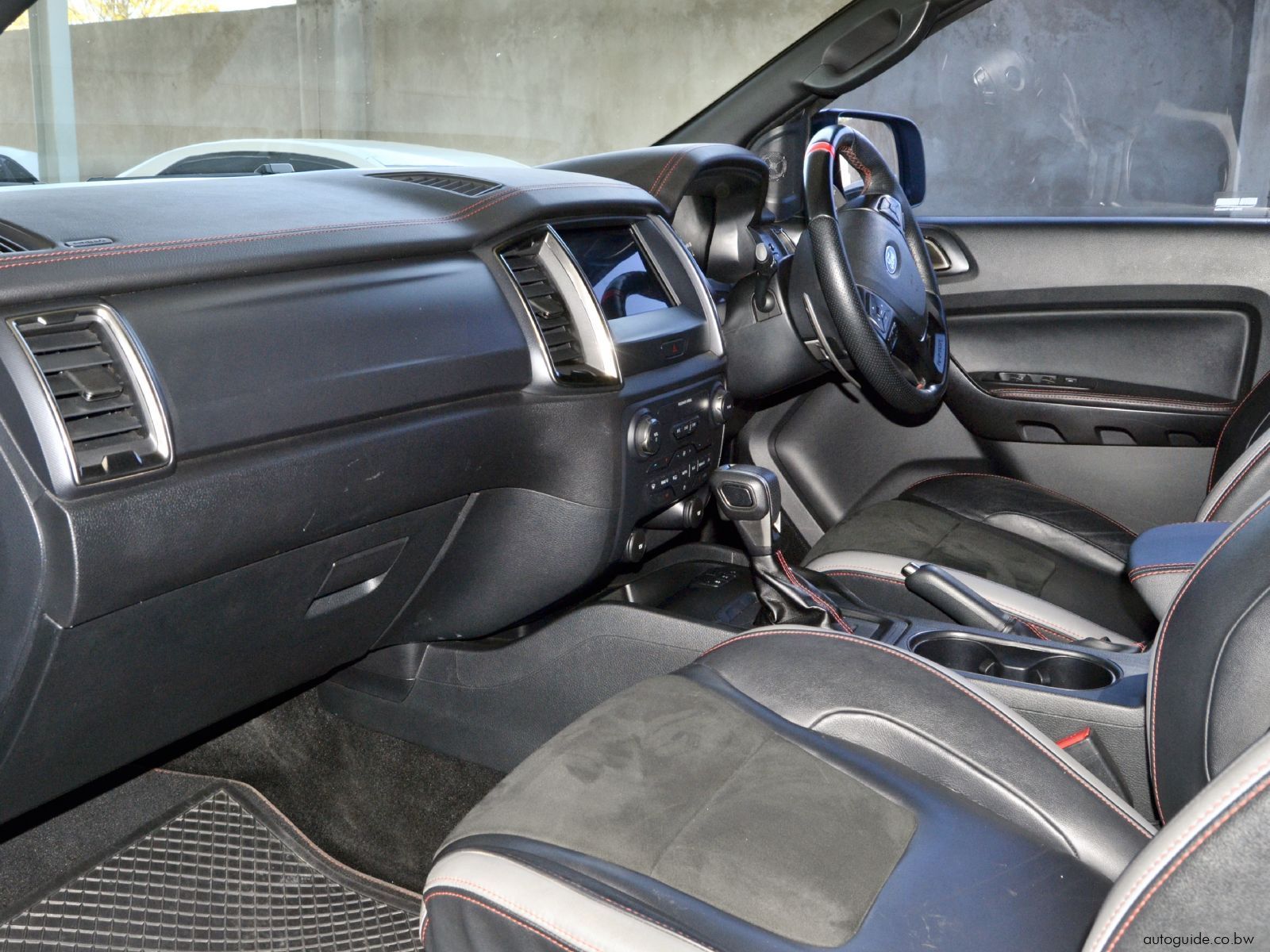2022 Ford Raptor photo