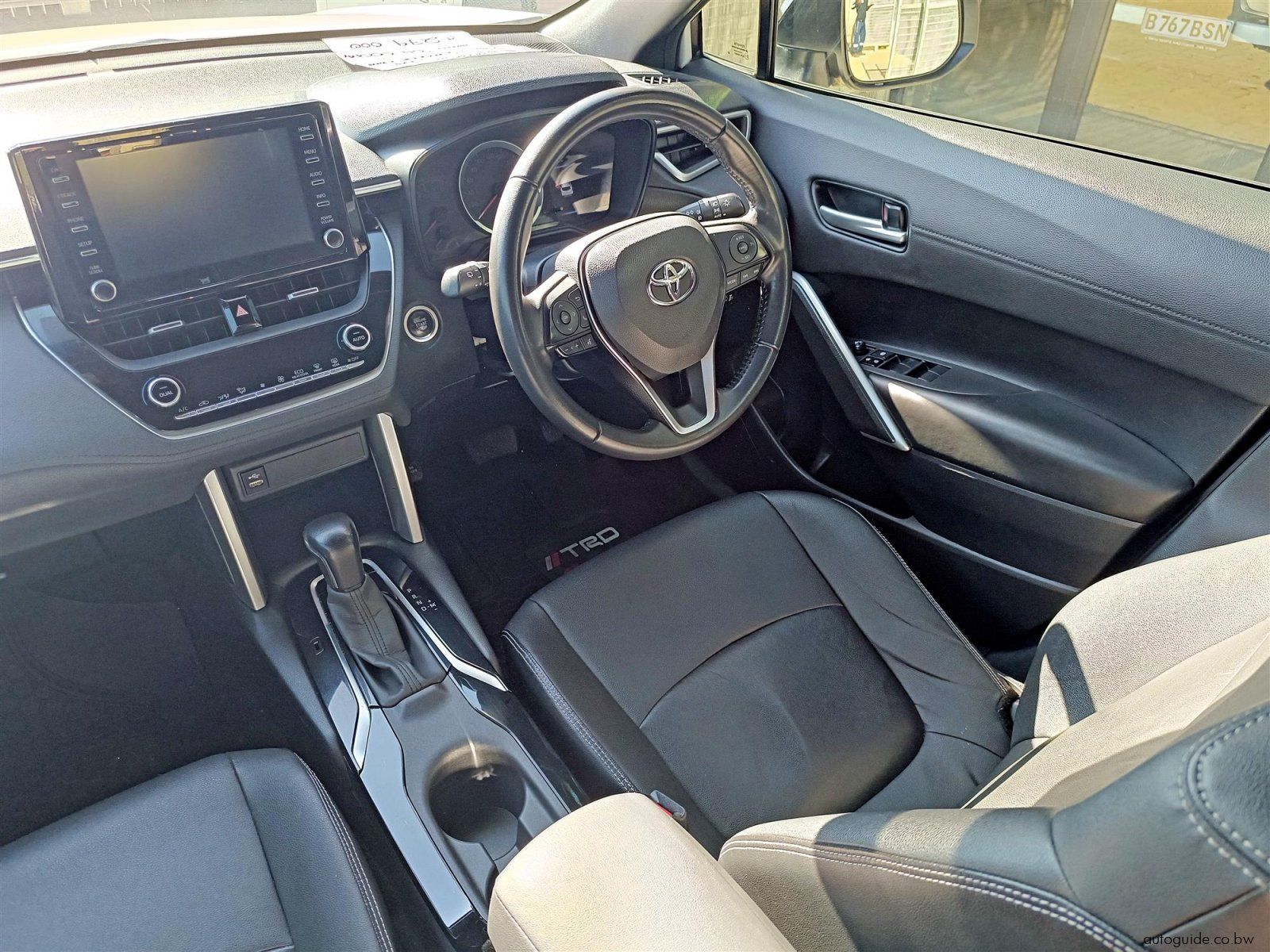 2022 Toyota Corolla Cross XS 1.8L A/T photo