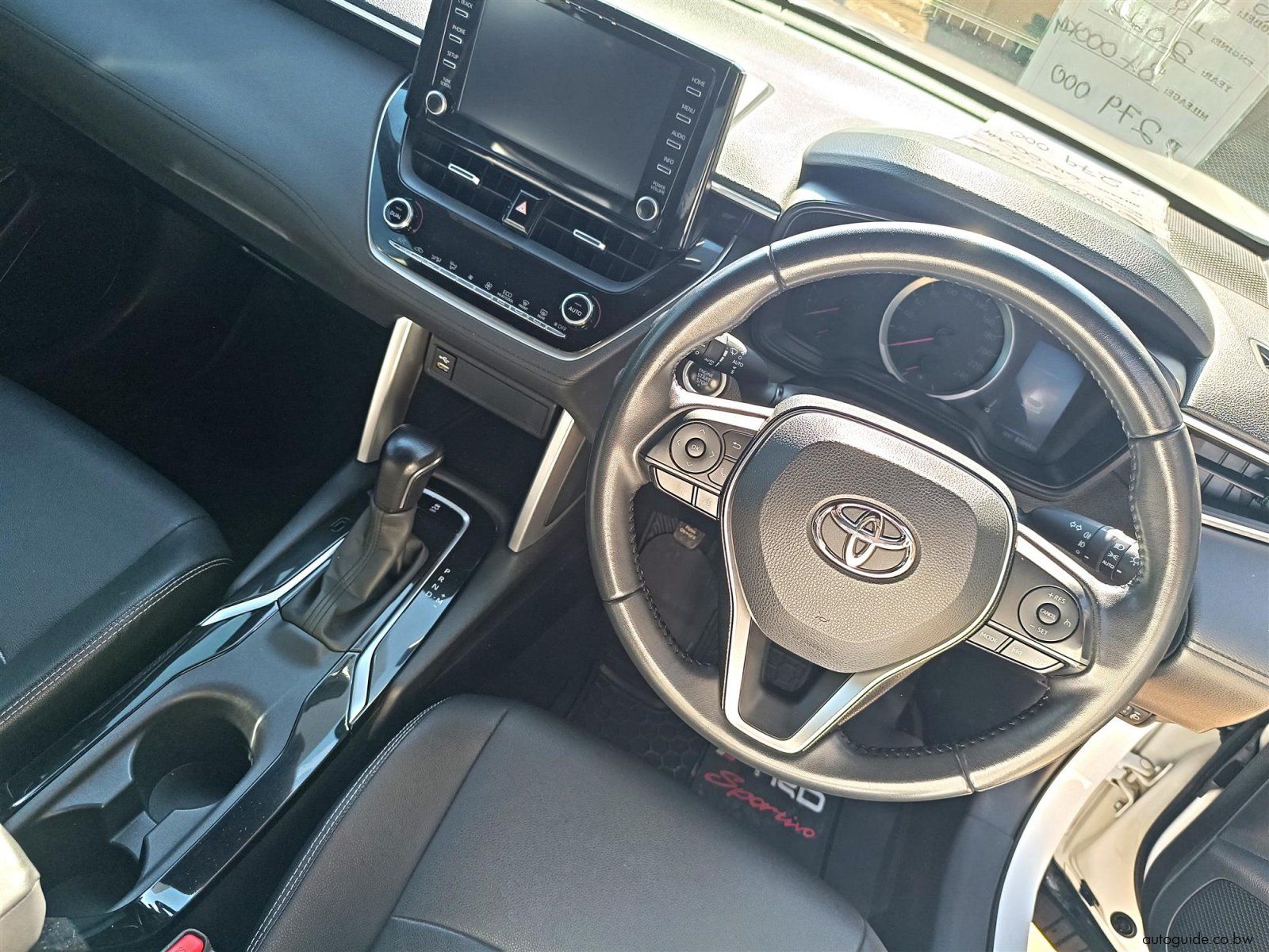 2022 Toyota Corolla Cross XS 1.8L A/T photo