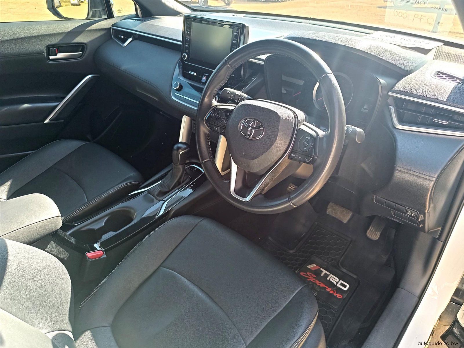 2022 Toyota Corolla Cross XS 1.8L A/T photo