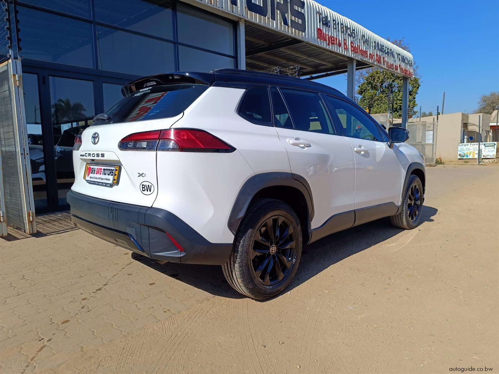 2022 Toyota Corolla Cross XS 1.8L A/T photo