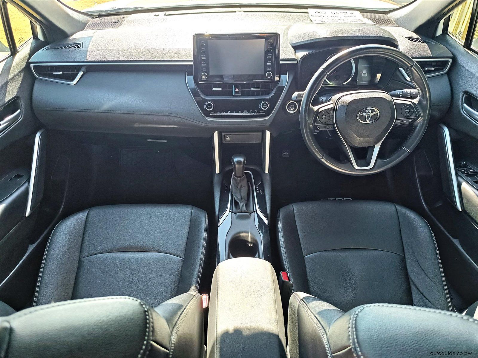 2022 Toyota Corolla Cross XS 1.8L A/T photo