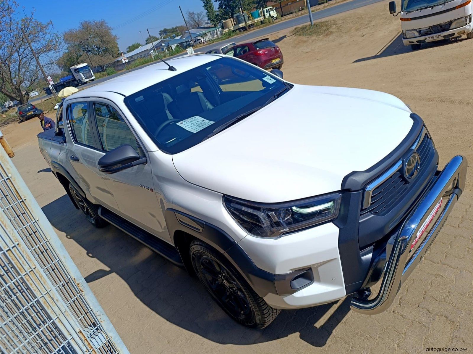 2024 Toyota Hilux Legend 2.8 GD-6 pictures