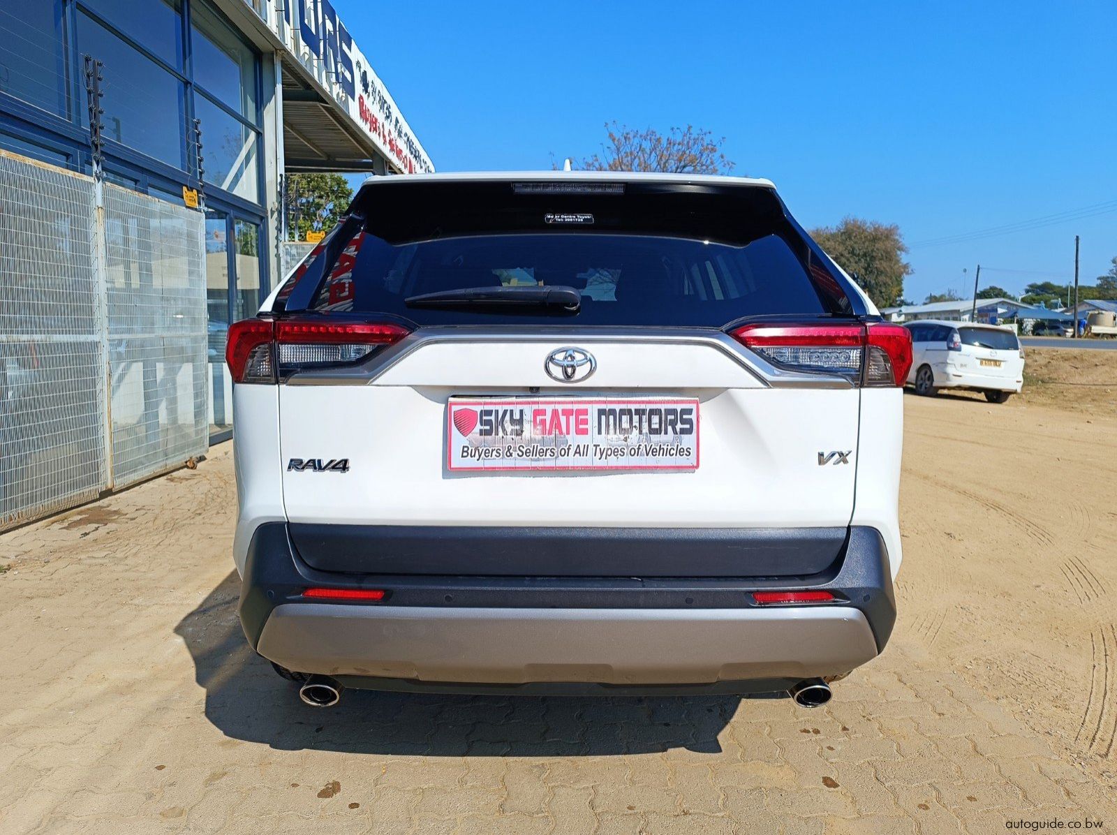 2022 Toyota Rav 4 VX pictures