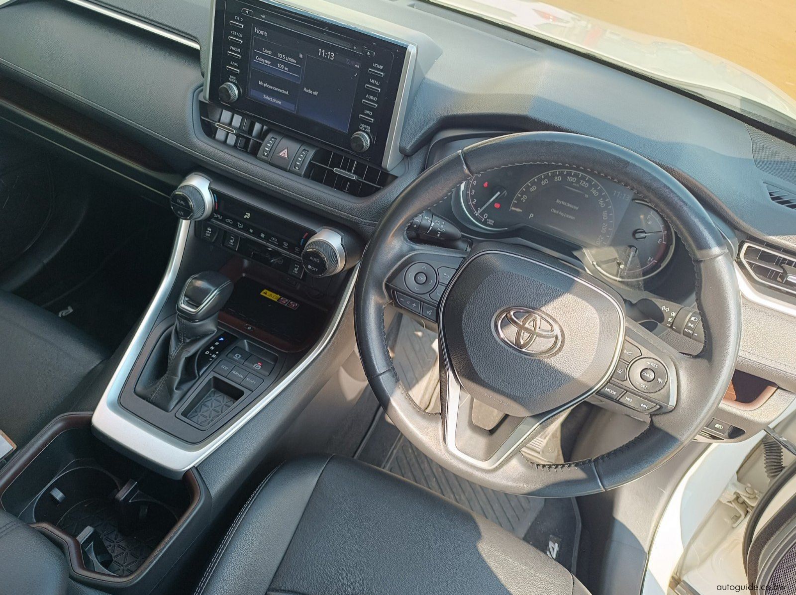 2022 Toyota Rav 4 VX pictures